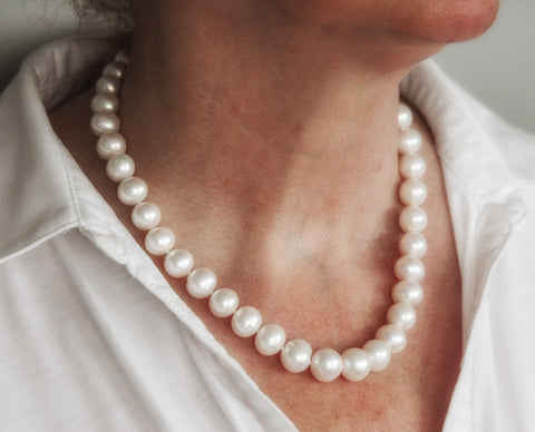 Lido Pearls Large White Freshwater Pearl Necklace 0166 | H&H