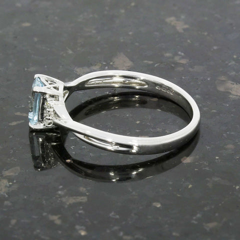 Pre Owned 9ct White Gold Blue Topaz and Diamond Ring