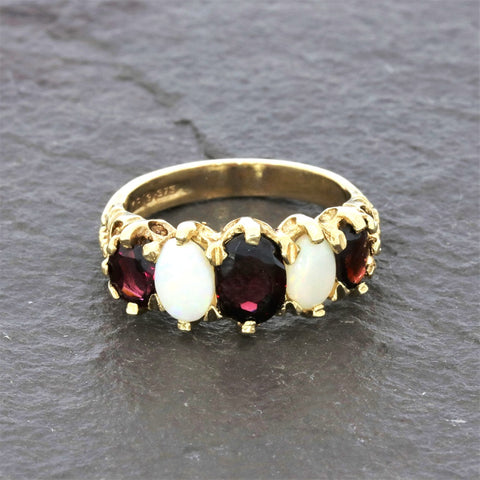 Pre Owned 9ct Yellow Gold Garnet And Opal Vintage Style Ring | H&H