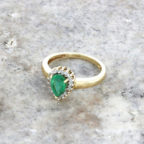 Pre Owned 9ct Yellow Gold Emerald and Diamond Cluster Ring | H&H 