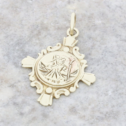 Pre Owned 9ct Yellow Gold St Christophers Cross Pendant